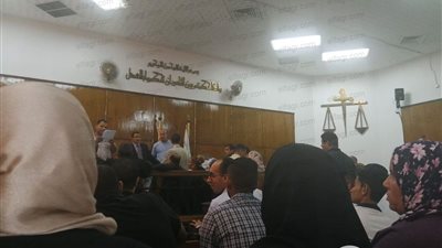 تأجيل جلسة طلاب مدرسة 