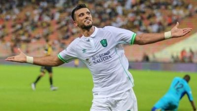 عمر السومة يطلب الرحيل عن الأهلي.. وأول رد من مجلس الإدارة