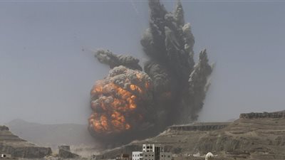 غارات مكثفة تستهدف محيط نقطة تركية بريف حماة الغربي