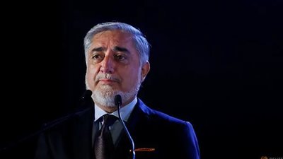 أكبر منافس للرئيس الأفغاني يعلن استعداده للانسحاب من الانتخابات من أجل السلام