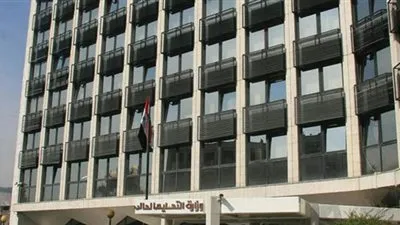 الحكومة تنفي عدم خضوع فروع الجامعات الأجنبية في مصر لإشراف وزارة التعليم العالي