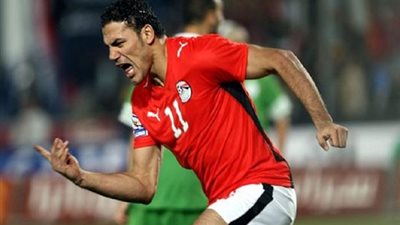  تطورات إصابة عمرو زكي.. ورسائل ودعوات الملايين مع البلدوزر