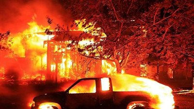 نشوب حريق هائل بمقر شركة Toyota في اليابان