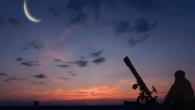 فلكية جدة تعلن.. هلال العام الهجري 1441 يزين قبة السماء 