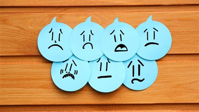 كيف تتعامل مع زميلك السلبى في العمل.. 10 نصائح لحياة عمل رائعة