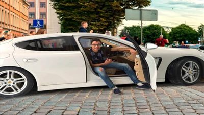 عامل توصيل بيتزا يربح 1,400,000 جنيه مصري في شهر واحد