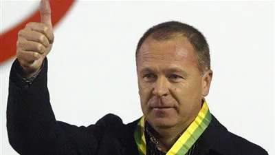 الأهلي يبرر فشل التعاقد مع أسطورة البرازيل