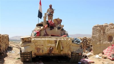 الجيش اليمني يواصل عملياته في مدينة حرض ويأسر 20 حوثياً