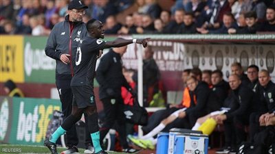 ماذا فعل ساديو ماني في غرفة الملابس بعد أزمته مع محمد صلاح