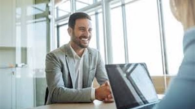 مع قلة فرص العمل.. تعرف كيف تحصل على وظيفة؟