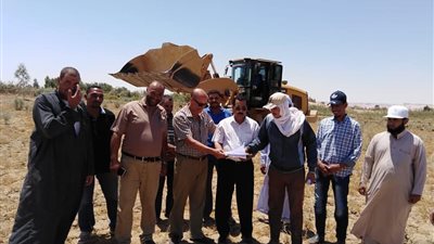 إزالة التعديات على 15 فدان أملاك دولة بمركز بلاط وإتخاذ الإجراءات القانونية حيال المتعدين