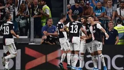 نجم يوفنتوس يشتعل غضبا للاستبعاد من قائمة دوري أبطال أوروبا