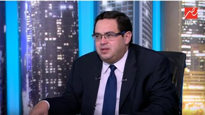 محسن عادل يكشف عن تأثير الحرب التجارية بين الصين وأمريكا على مصر 