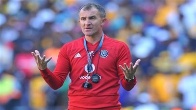 تصريحات ميتشو تحرج الأهلي وتعقد ورطة رينيه فايلر (فيديو)