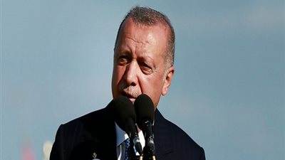 تركيا تهدد بترحيل اللاجئين السوريين  