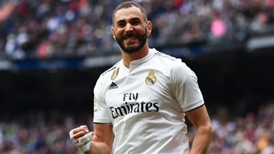 كريم بنزيما يكشف عن مصيره مع ريال مدريد