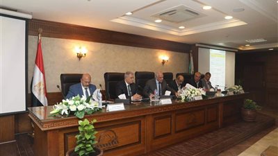 خبر سار.. محافظ الجيزة: 14 مشروع مياه لمواجهة الانقطاعات 