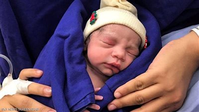 صدق أو لا تصدق.. ولادة طفلة بعد 4 أشهر من وفاة والدتها