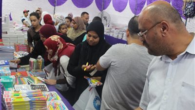 مستقبل وطن بالسويس يفتتح معرض للمستلزمات المدرسية بأسعار مخفضة 