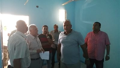 محافظ الوادي الجديد يتفقد منازل مبادرة 