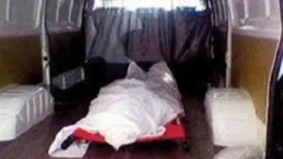 عاطل يهشم رأس موظف بـ