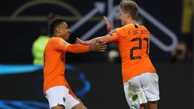 نجم برشلونة يسجل هدفًا رائعًا في شباك ألمانيا (فيديو)