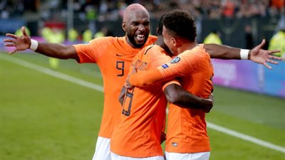 هولندا تقضي على ألمانيا بالهدف الرابع (فيديو)