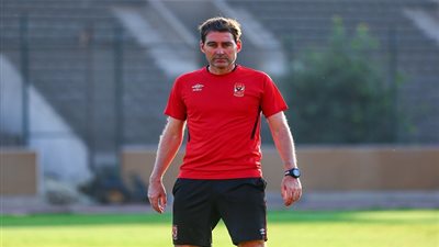 3 قرارات من فايلر مدرب الأهلي الجديد