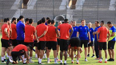 الأهلي يبحث عن مباراة ودية