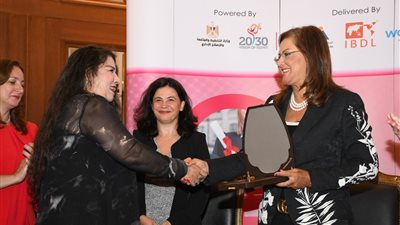 التخطيط: إطلاق برنامج القيادة التنفيذية للمرأة الأفريقية لعدد 100 إمرأة