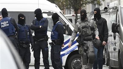مقتل شخص وإصابة رجل شرطة بإطلاق نار في بلجيكا