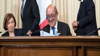 وزير الخارجية الفرنسي: نسعي لإعادة بناء العلاقات مع روسيا