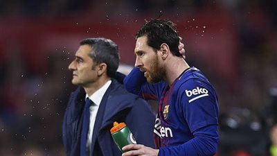 فى حالة سقوط فالفيردي.. ميسي يختار مدرب برشلونة الجديد