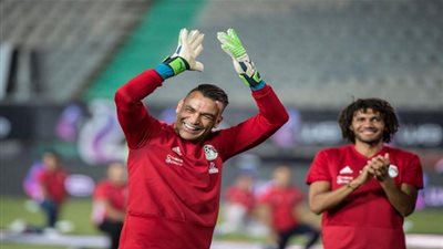 خاص| حقيقة تولي عصام الحضري منصب مدرب حراس مرمى منتخب مصر