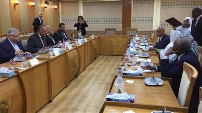 في أول زيارة رسمية عقب تشكيل الحكومة.. مصر تدعم رفع العقوبات الدولية عن السودان‎