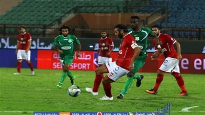 عماد متعب يثير أزمة في الجبلاية