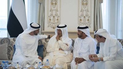 وزير الطاقة يستعرض مع ولي عهد أبوظبي العلاقات الثنائية