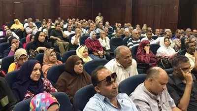 وكيل تعليم القليوبية يكلف مديري الإدارات التعليمية والموجهين بحصر زيادات المدرسين (صور)