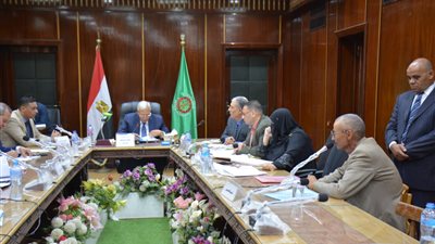 مساعدات مالية وتوفير فرص عمل وعلاج وإعادة مزاولة نشاط صيدلية بالدقهلية 