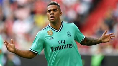 ماريانو دياز يرفع راية التحدي في وجه زيدان