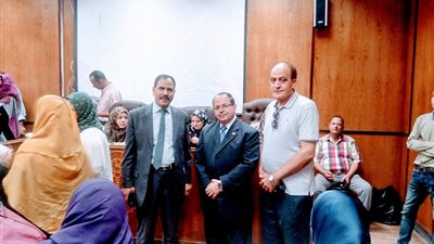 صحة المنوفية: الكشف على 2000 طالب بكلية التربية