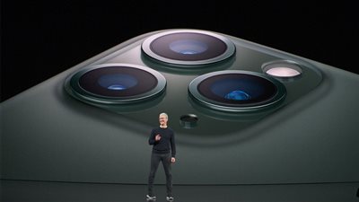 بـ 6 ألوان جديدة.. أبل تكشف عن هاتفها الجديد 