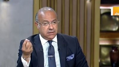 مساعد وزير التموين: المصريون كانوا يشترون بطيخة كاملة والآن لديهم وعي لشراء شرائح
