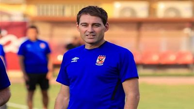 رينيه فايلر يغير نظام الأهلي في غينيا الاستوائية