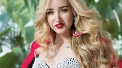 هنا الزاهد بالتاتو قبل حفل الزفاف