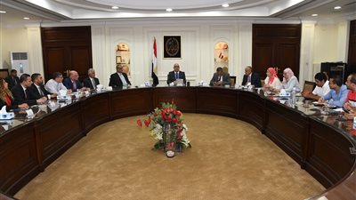  وزير الإسكان يشهد توقيع مذكرة تفاهم لتحويل النفايات إلى وقود مصانع الأسمنت بغرب القاهرة