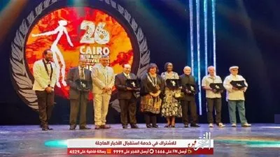مهرجان المسرح المعاصر والتجريبي يرد على منتقدي وضع العلم السوري