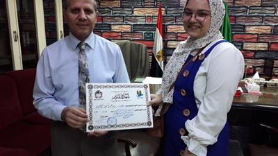 تعليم الفيوم يكرم 