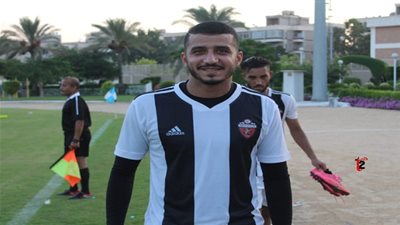 رسميا.. الحمام يتعاقد مع محمد صلاح