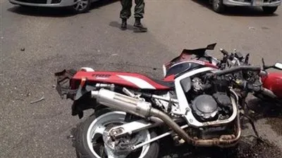 إصابة 3 شباب في تصادم 3 دراجات بخارية ببني سويف